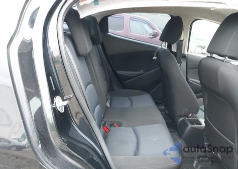 2019 Toyota Yaris L/Le/Xle z USA, uszkodzony, nr VIN 3MYDLBYV5KY520984